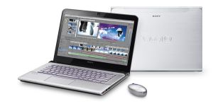Лаптоп Sony VAIO серия E 15.4" (Сребрист)