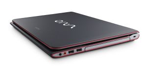 Лаптоп Sony VAIO серия E 15.4" (Сребрист)