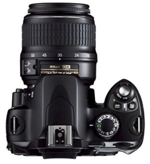 Nikon D40 дигитална SLR камера с лещи